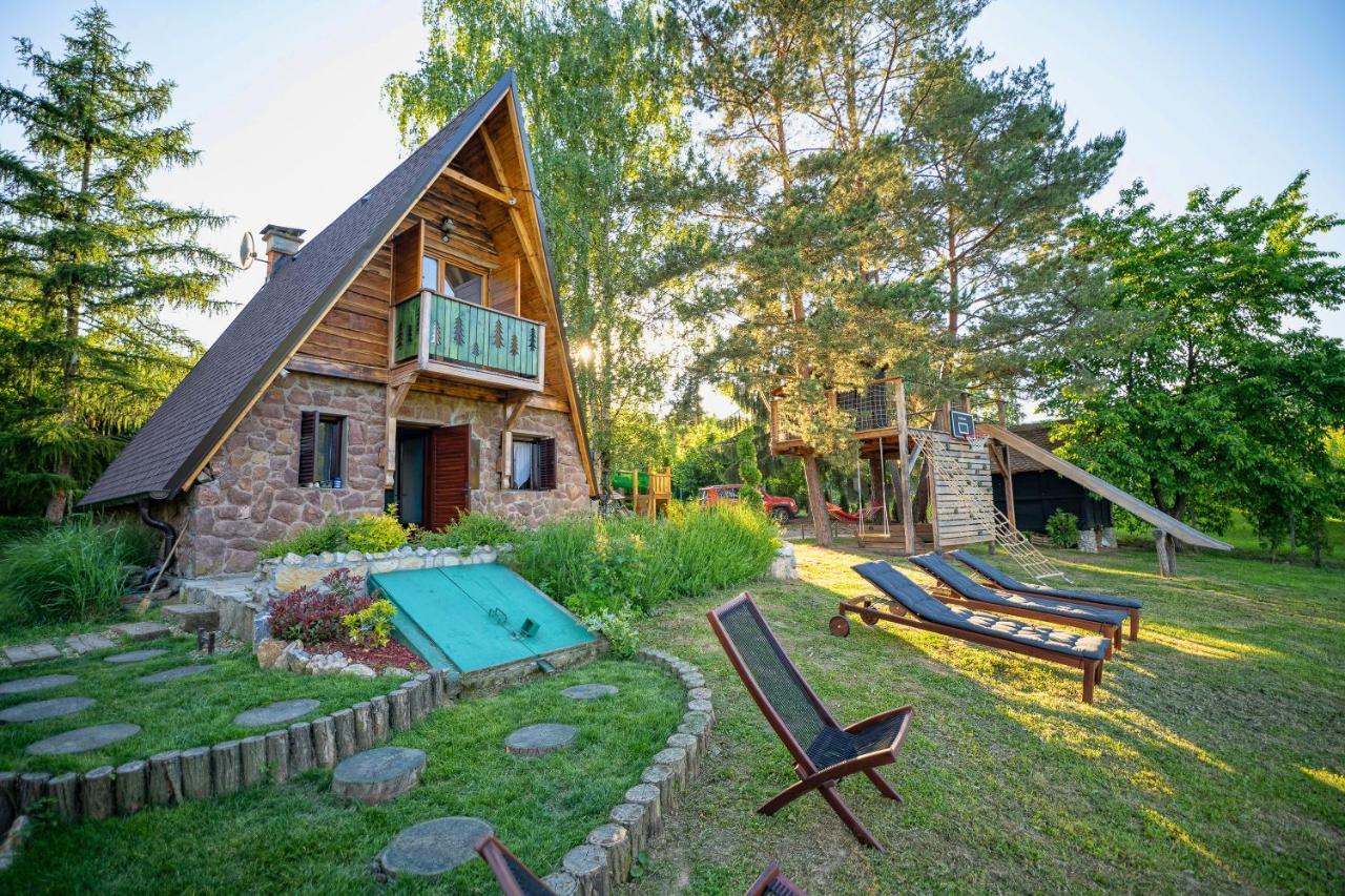 Rustic Cottage Jarilo, An Oasis Of Peace In Nature Ležimir 外观 照片